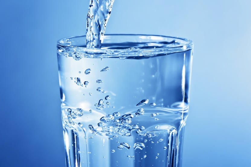 Trinken Wasser Bild AdobeStock Urheber TIMDAVIDCOLLECTION