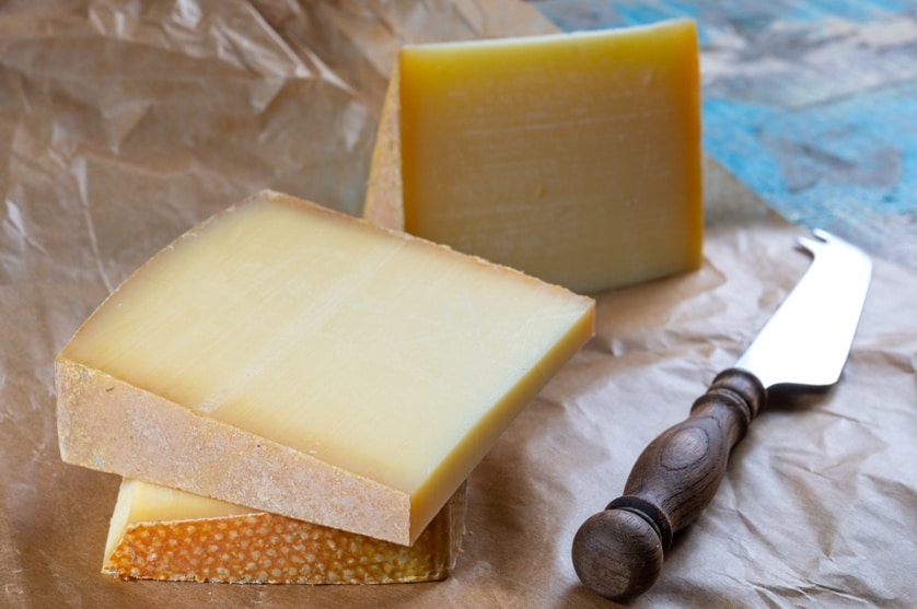 3 Stück Käse